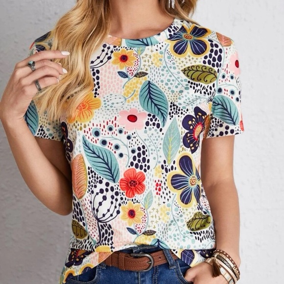 New floral print short sleeve top - Picture 5 of 5